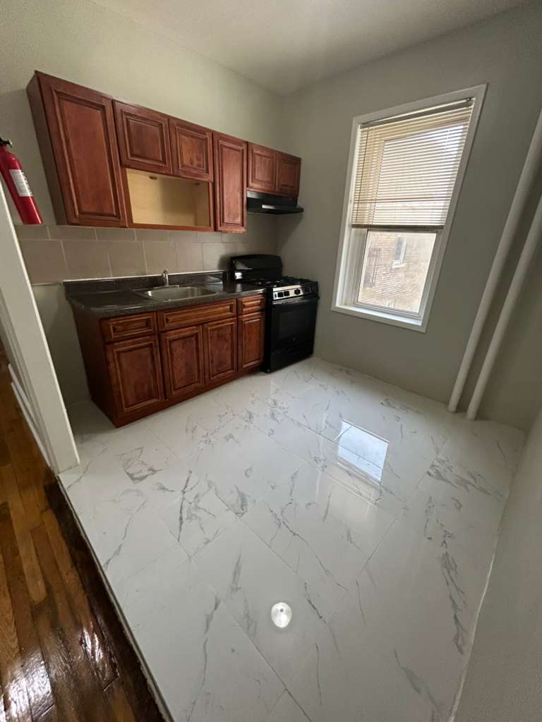 Apartment in Newark