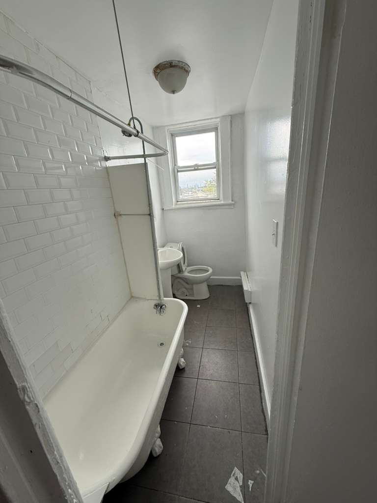 Apartment in Newark