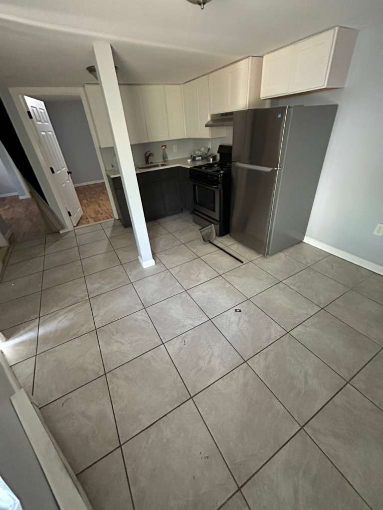 Apartment in Newark