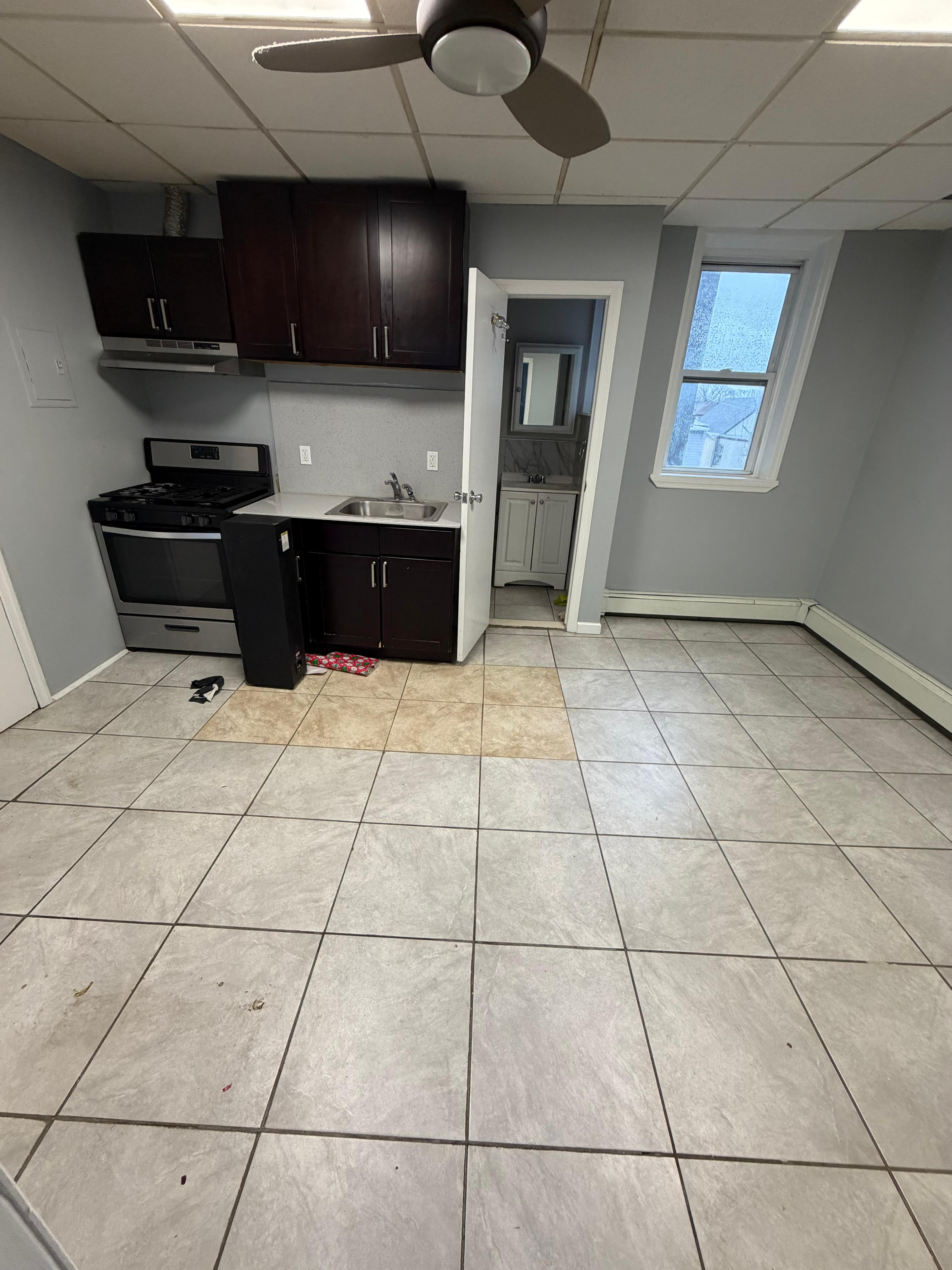 Apartment in Newark