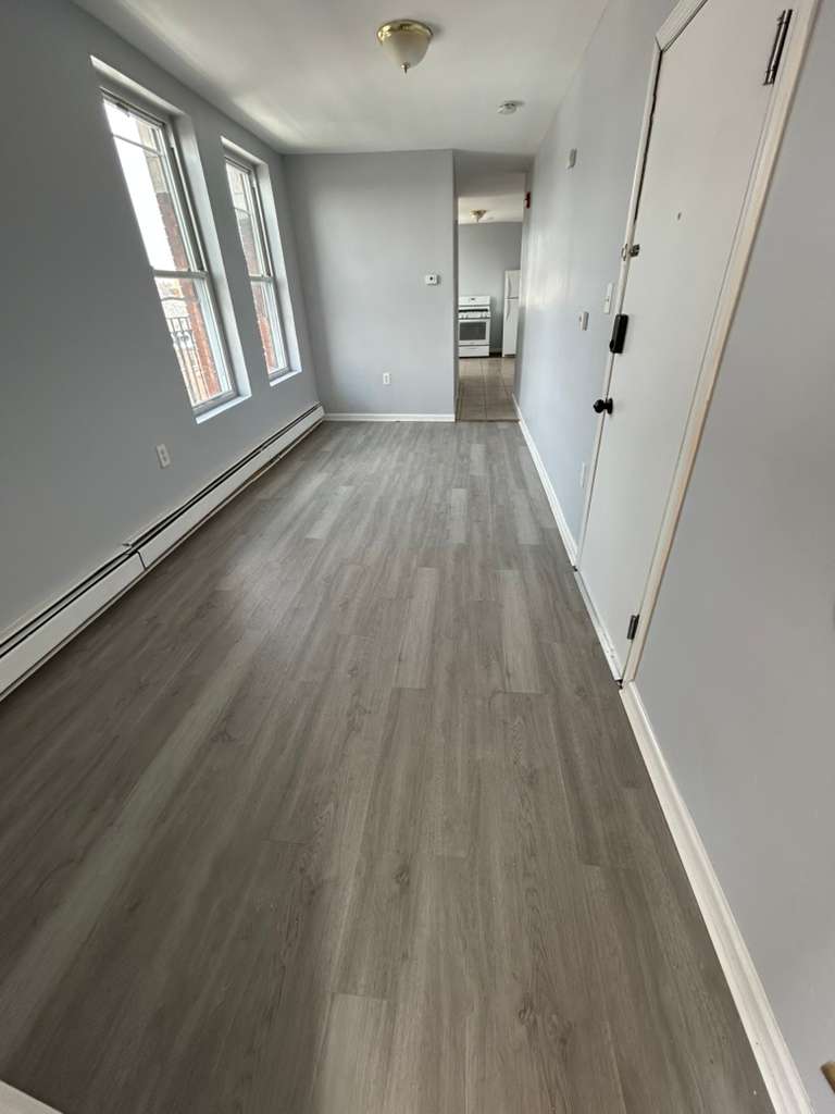 Apartment in Newark